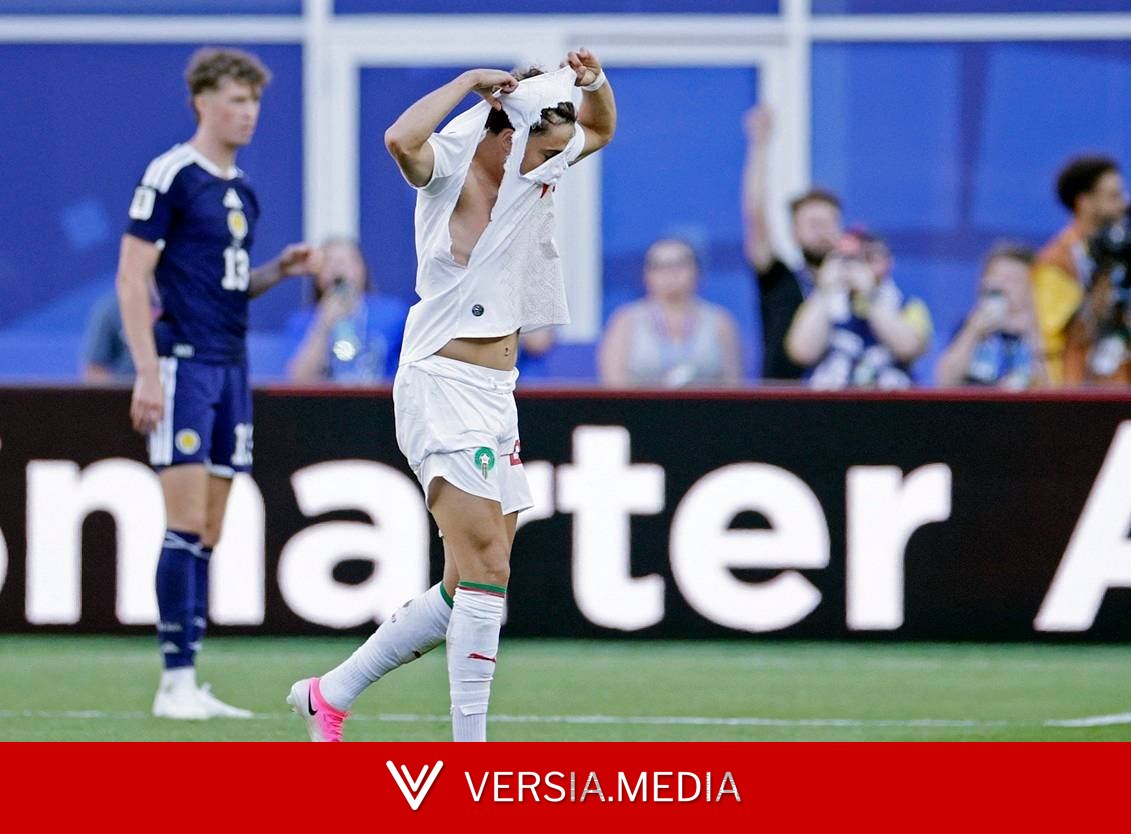 Camisa da Puma rasga pela terceira vez durante jogo de Copa do Mundo